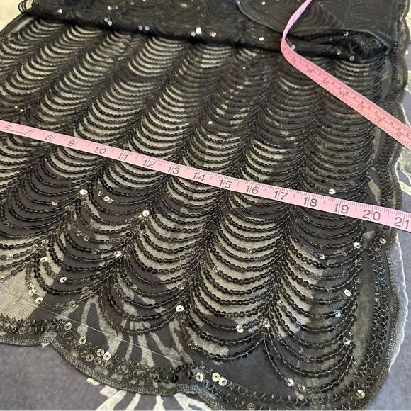 Vintage black scalloped sequin scarf lightweight dressy evening EUC - Picture 10 of 16